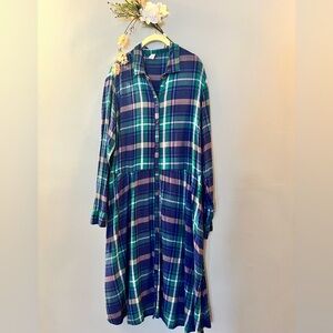 Plaid dress | Casual dress | Long Sleeve | Collared | Very soft